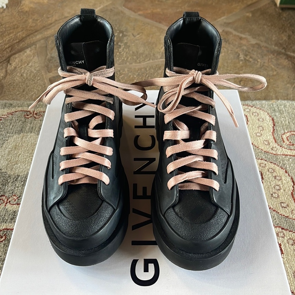 Givenchy Clapham sneakers